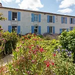 Charming Countryside Retreat - Up To 11 People Holiday home