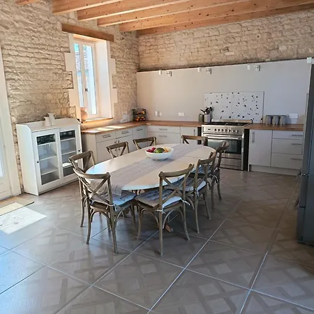 Charming Countryside Retreat - Up To 11 People * Macqueville