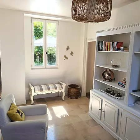 Дом отдыха Charming Countryside Retreat - Up To 11 People Macqueville