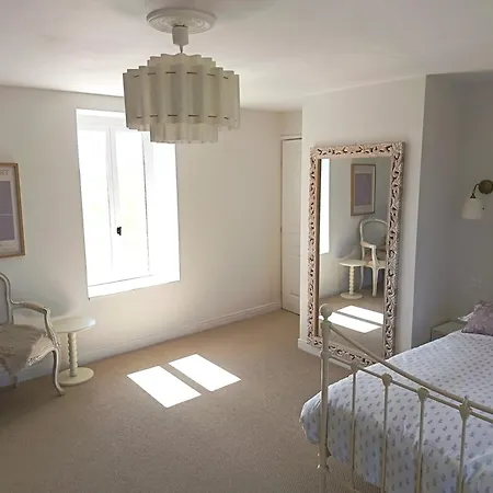 Charming Countryside Retreat - Up To 11 People