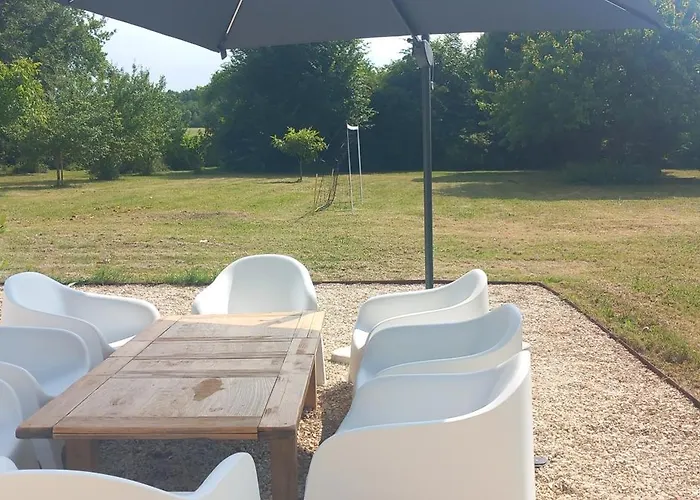 Charming Countryside Retreat - Up To 11 People Casa vacanze Macqueville